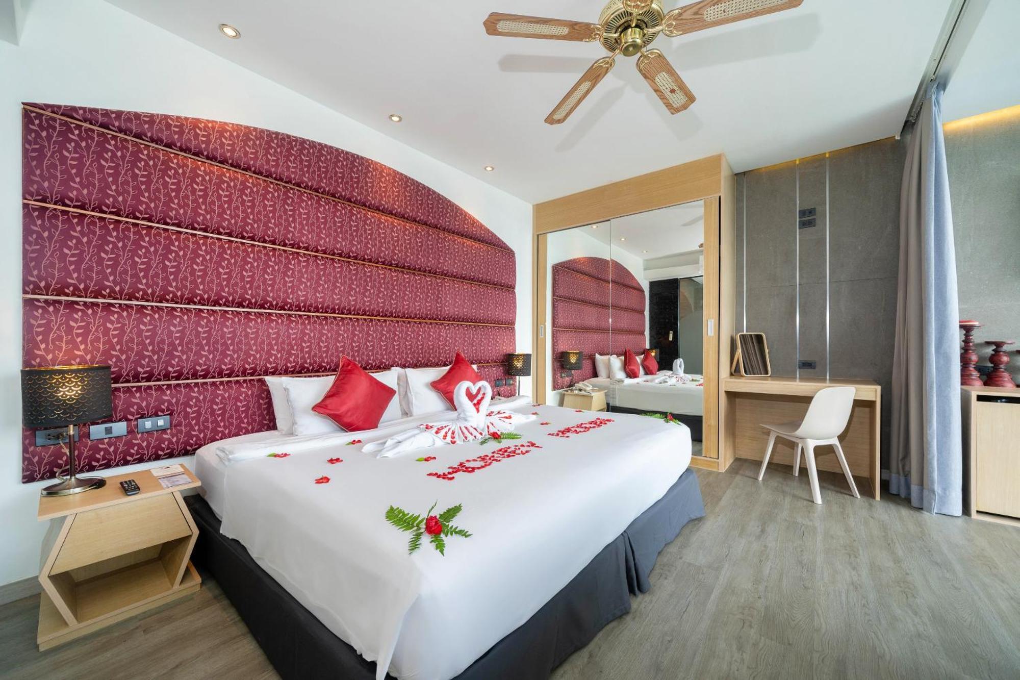 Indochine Resort And Villas - Sha Extra Plus Patong Eksteriør billede Deluxe Room