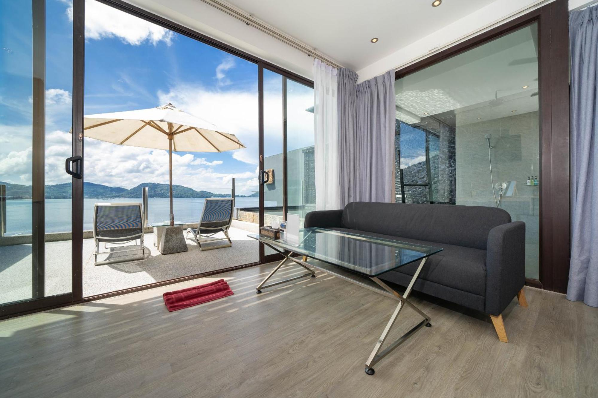 Indochine Resort And Villas - Sha Extra Plus Patong Eksteriør billede A room with a view of the sea