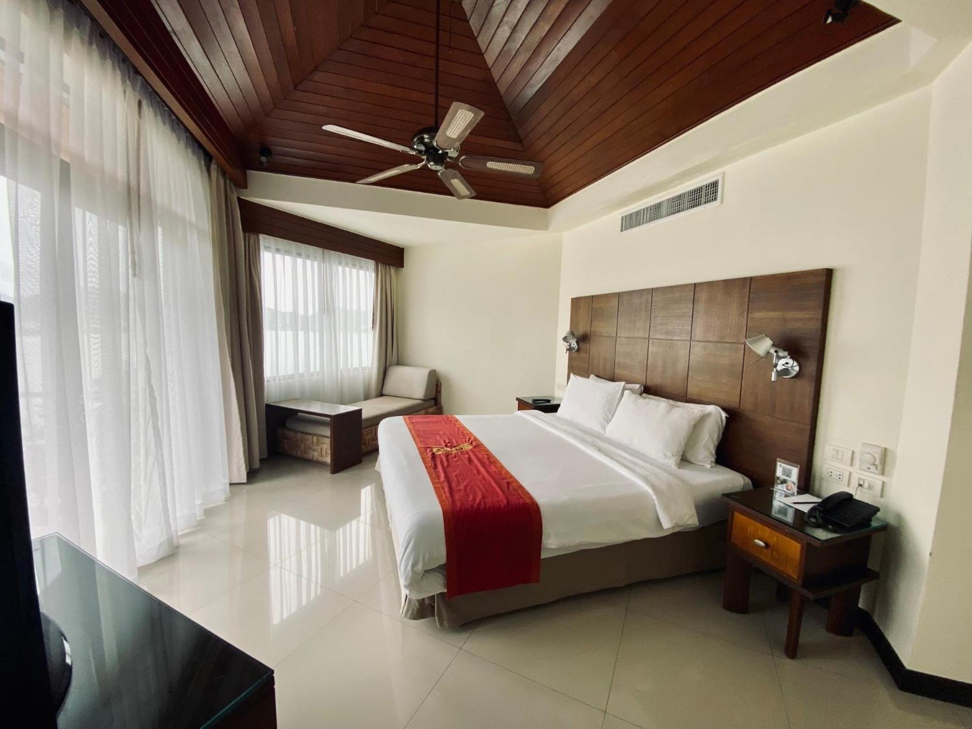 Indochine Resort And Villas - Sha Extra Plus Patong Eksteriør billede A bedroom at the Taj Bengal